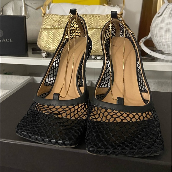 Bottega Veneta Black Stretch pumps! - Picture 4 of 4